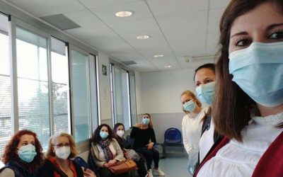 Las trabajadoras del Servicio de Ayuda a Domicilio de Guadalcázar reciben la vacuna frente al COVID-19