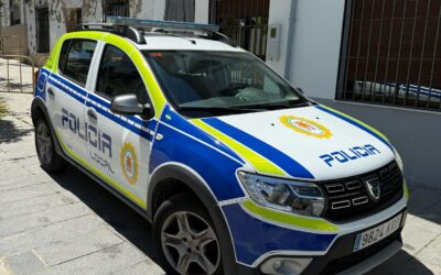 Guadalcázar renueva la imagen del coche de la Policía Local con nuevos vinilos